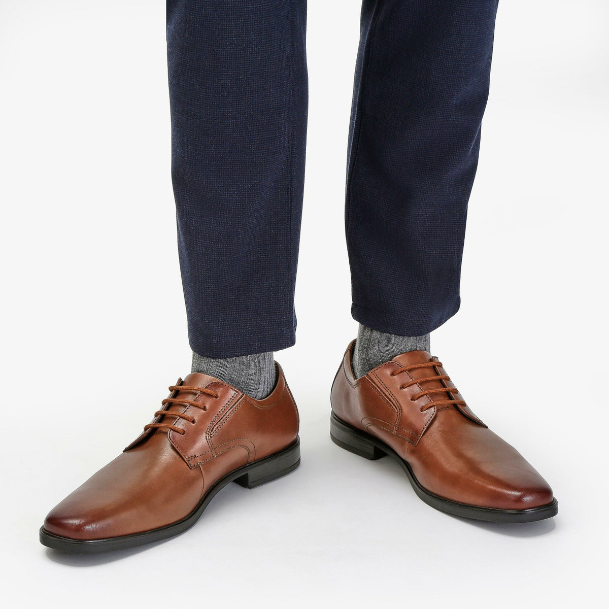 Clarks Howard Walk Dark Tan Leather
