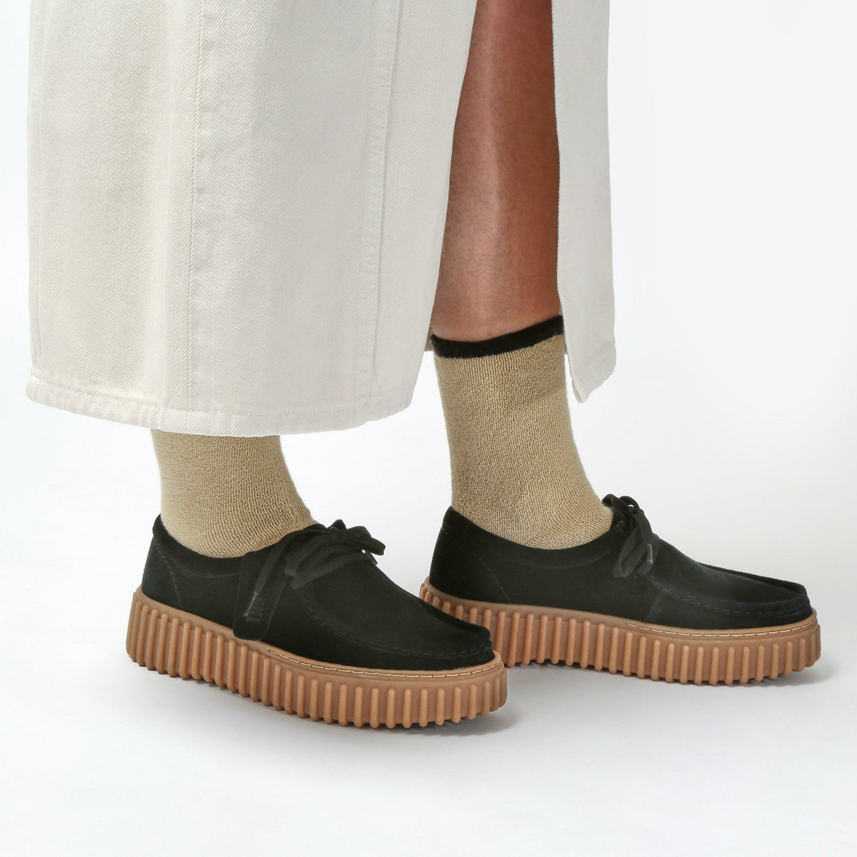 Clarks Torhill Bee Black Suede
