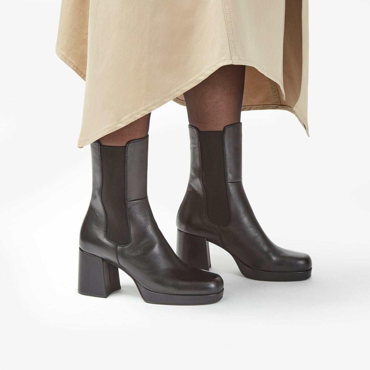 Clarks Pique Up Black Leather