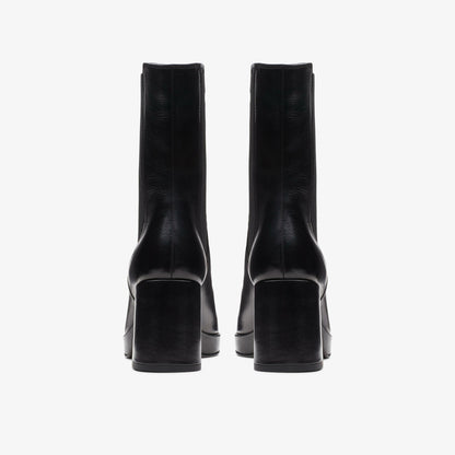 Clarks Pique Up Black Leather