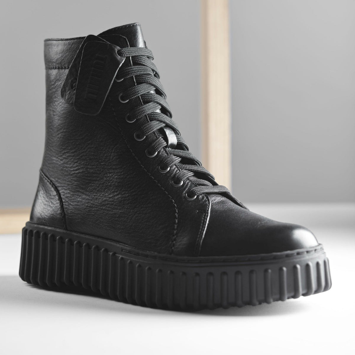 Clarks Torhill Rise Ankle Boot Black Leather