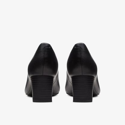 Clarks Kyndall Iris Black Leather