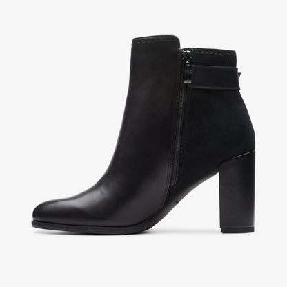 Clarks Freva 85 Buckle Black Leather