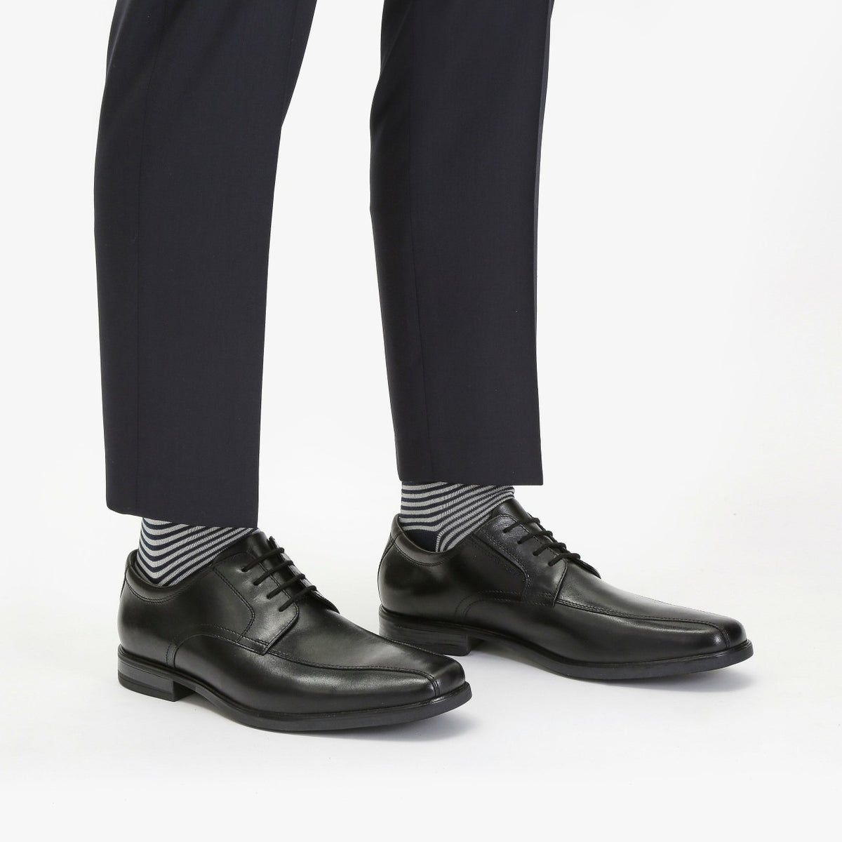 Clarks Howard Over Black Leather