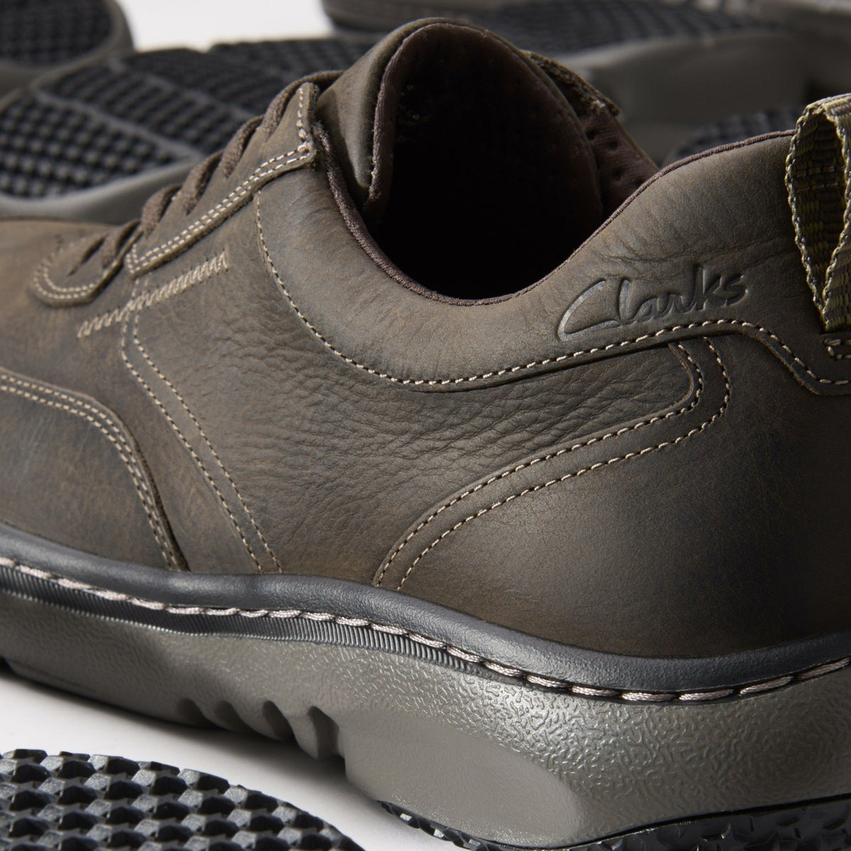 Clarks Clarks Pro Lace Dark Brown Tumbled