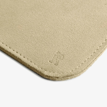 Clarks Wallabee Coin Maple Suede