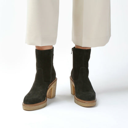 Clarks Colden Up Black Suede