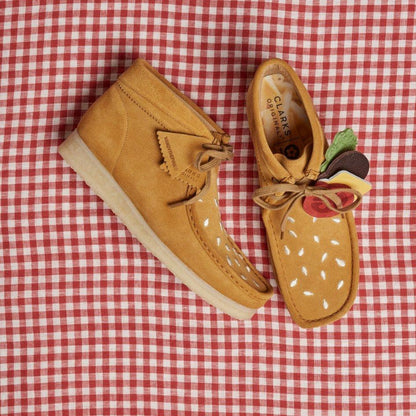 Clarks Wallabee Boot Tan Embroidery