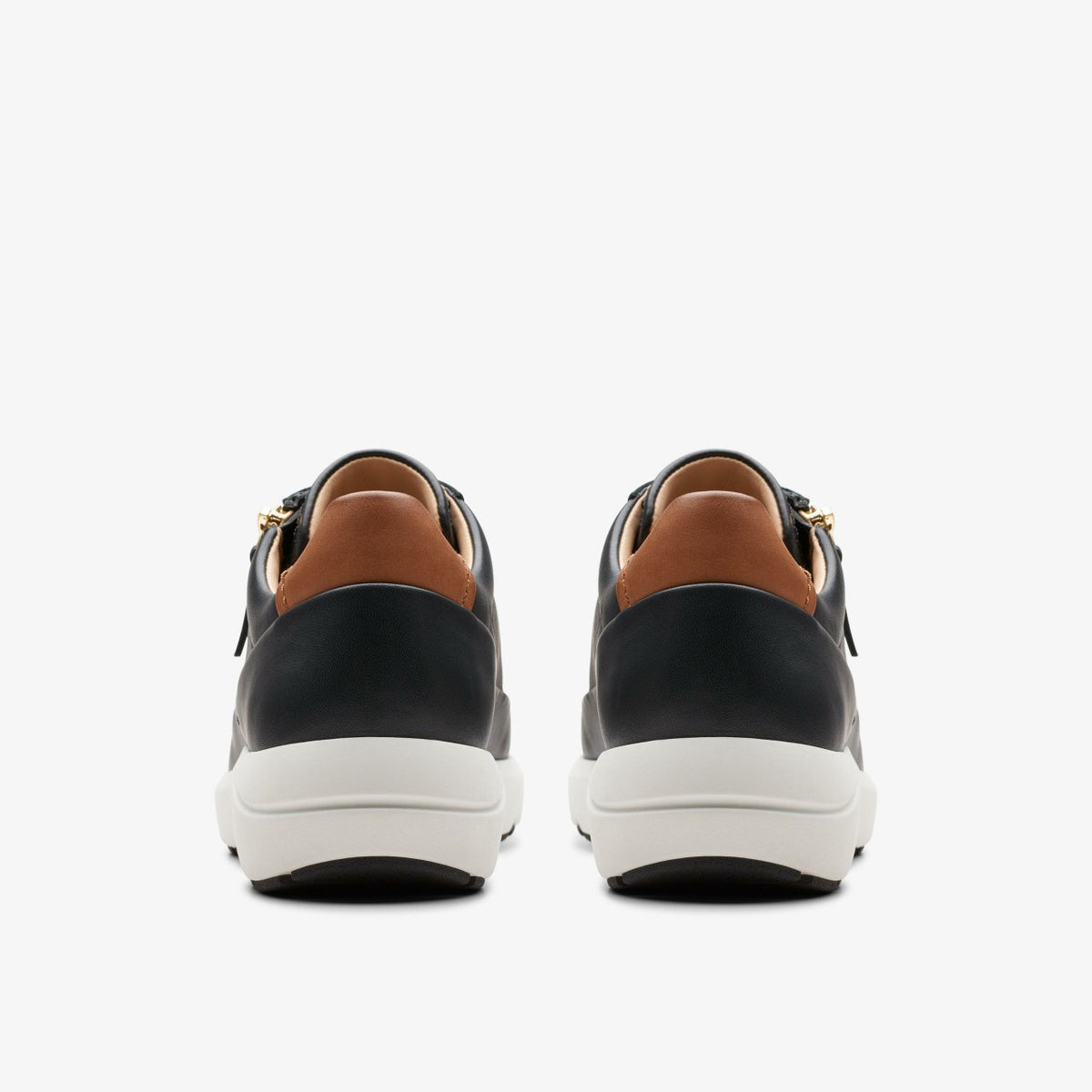 Clarks Tivoli Zip Black Leather