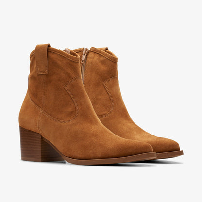 Clarks Elder Rae Tan Suede