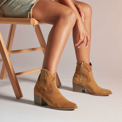 Clarks Elder Rae Tan Suede