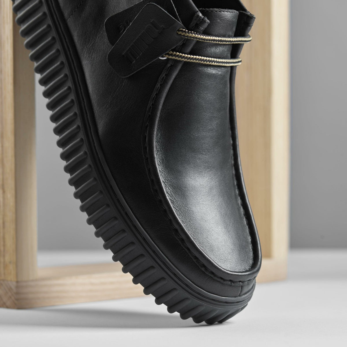 Clarks Torhill Hi Black Leather