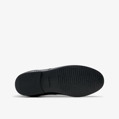 Clarks Finja Brogue Older Black Leather