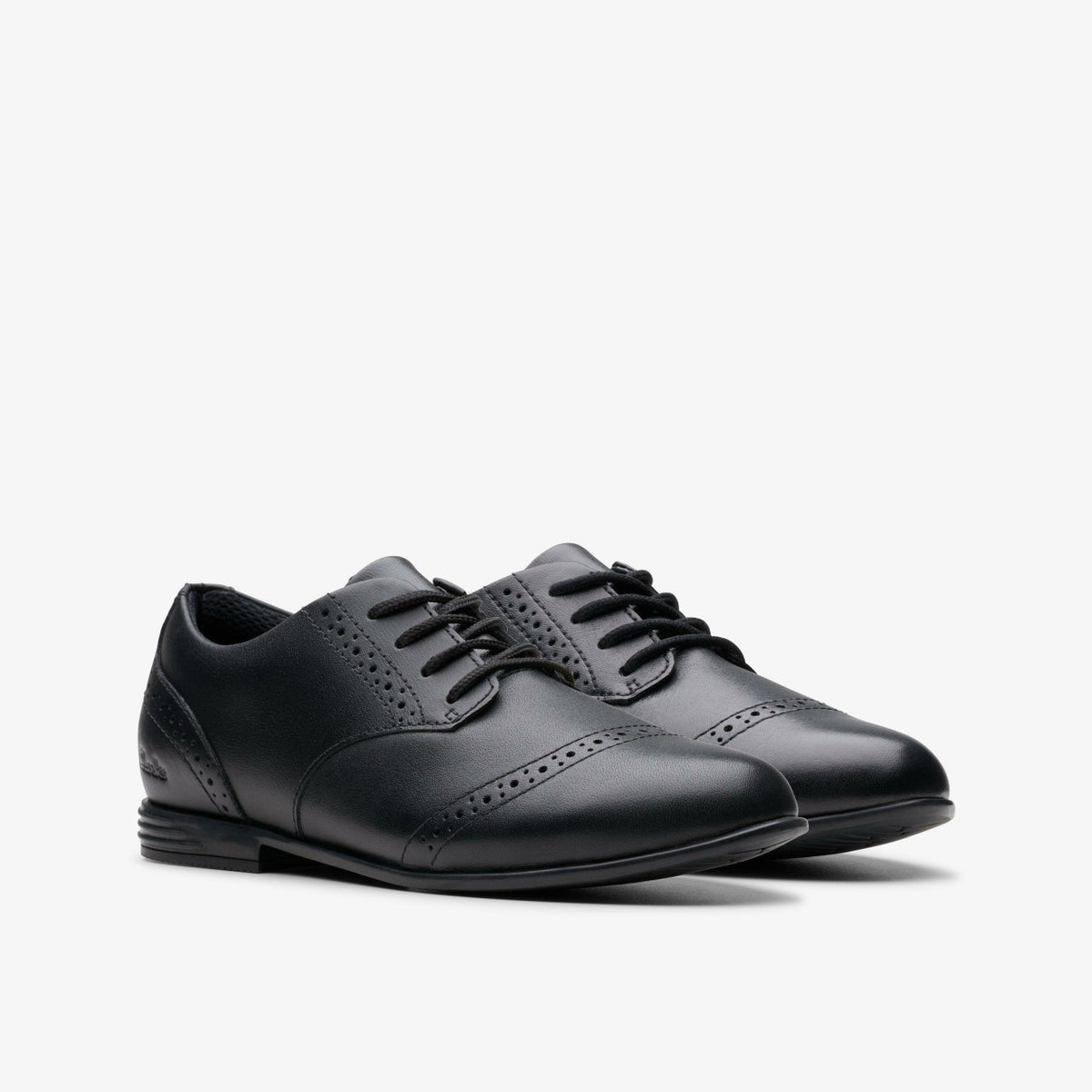 Clarks Finja Brogue Older Black Leather