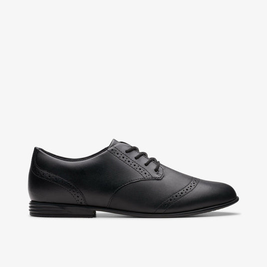 Clarks Finja Brogue Youth Black Leather