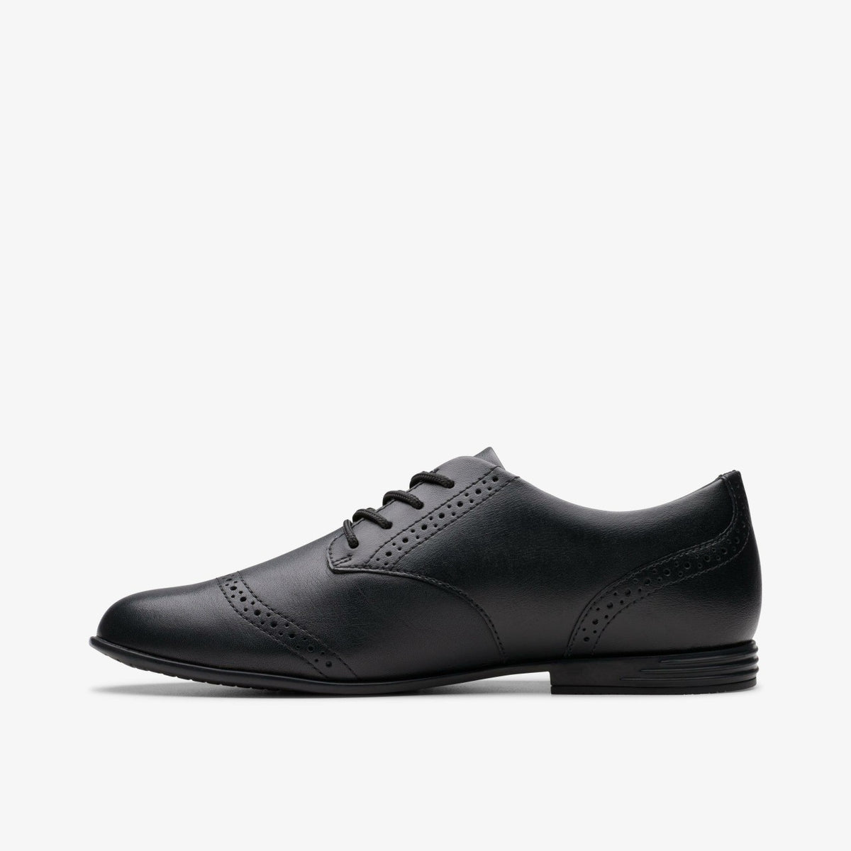Clarks Finja Brogue Youth Black Leather