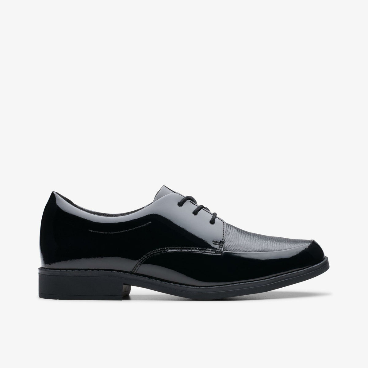 Clarks Aubrie Dress Youth Black Patent
