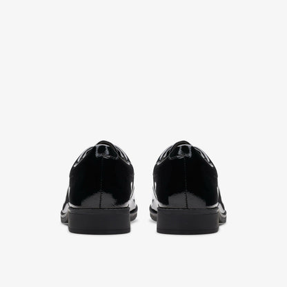 Clarks Aubrie Dress Youth Black Patent