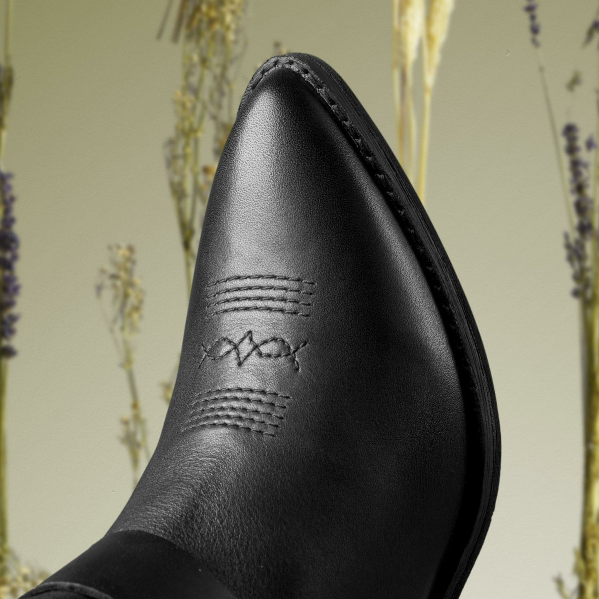 Clarks Morzine Rise Black Leather