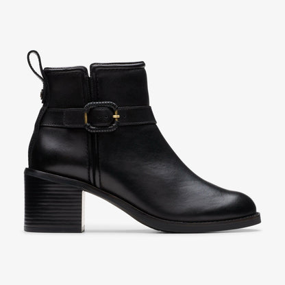 Clarks Chamberly Trim Black Leather