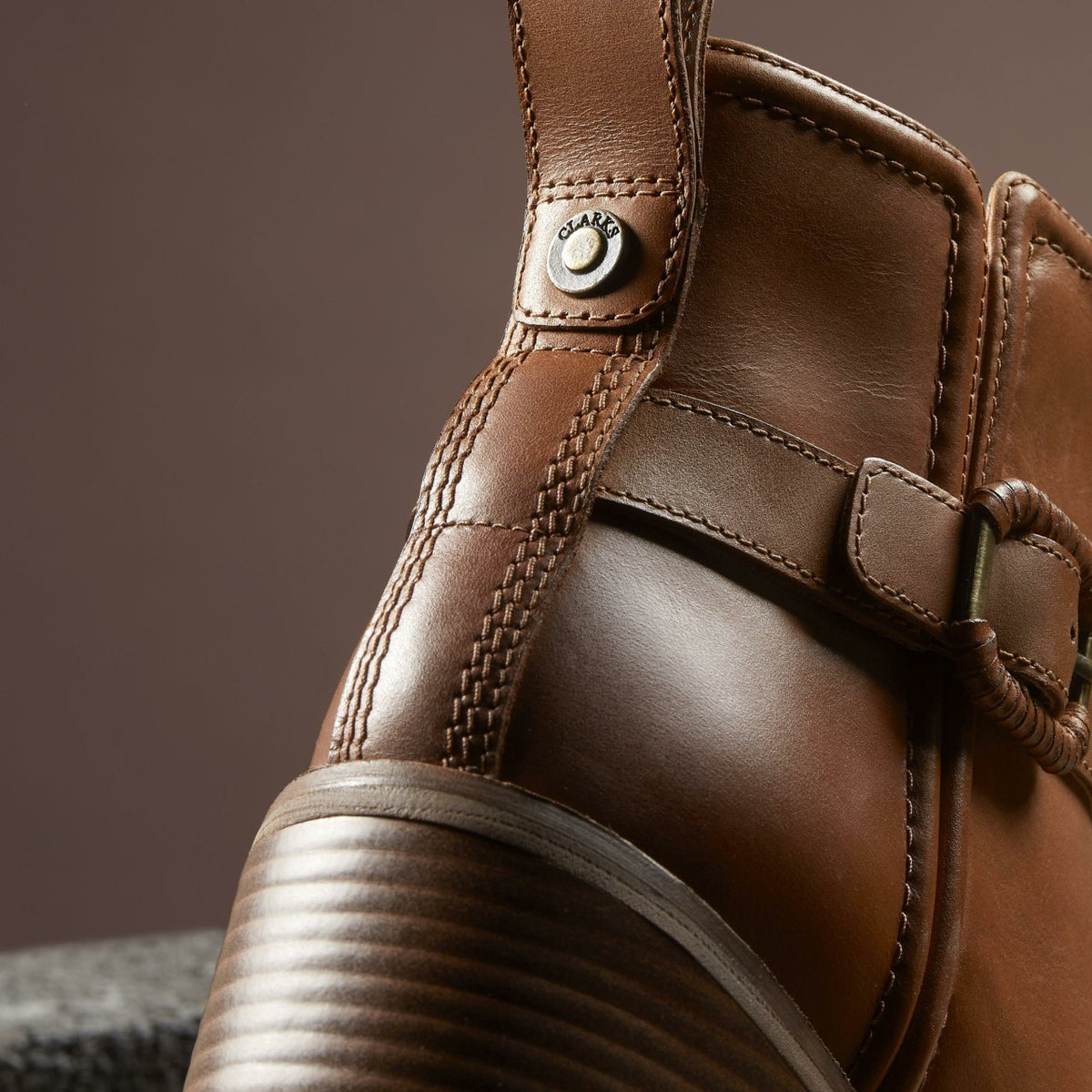 Clarks Chamberly Trim Mid Tan Leather