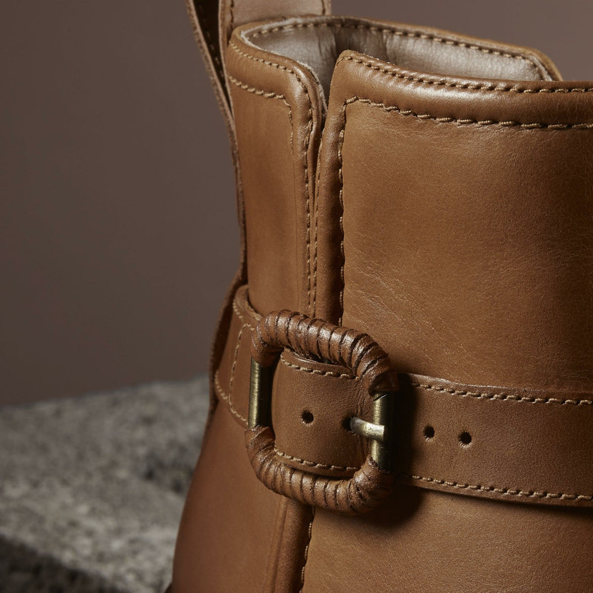 Clarks Chamberly Trim Mid Tan Leather