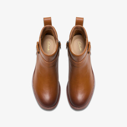 Clarks Chamberly Trim Mid Tan Leather