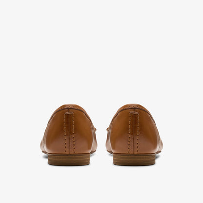 Clarks Fawna Lily Tan Leather