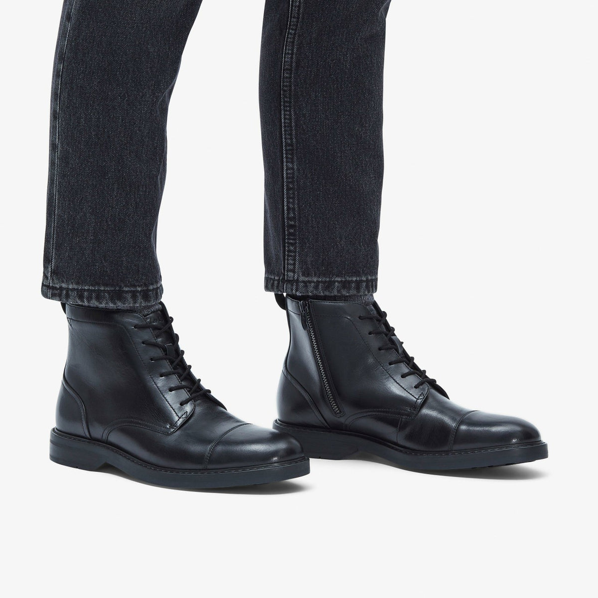 Clarks Aldwin Cap Black Leather