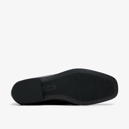 Clarks Sarafyna Iris Loafer Black Soft