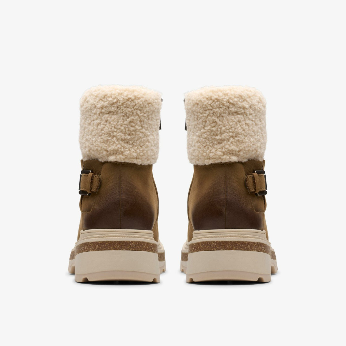 Clarks Hencroft Madi Waterproof Dark Sand Warmlined