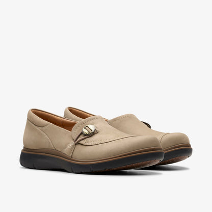 Clarks Certina Ease Pebble Nubuck