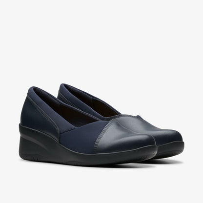 Clarks Suttyn Walk Navy Leather
