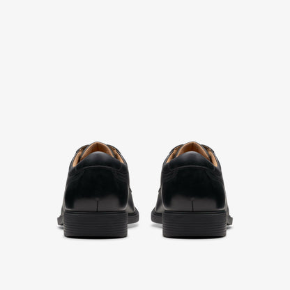 Clarks Eldredge Plain Black Leather