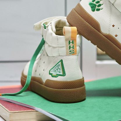 Clarks Stranger Things Somerset Hi Older Off White