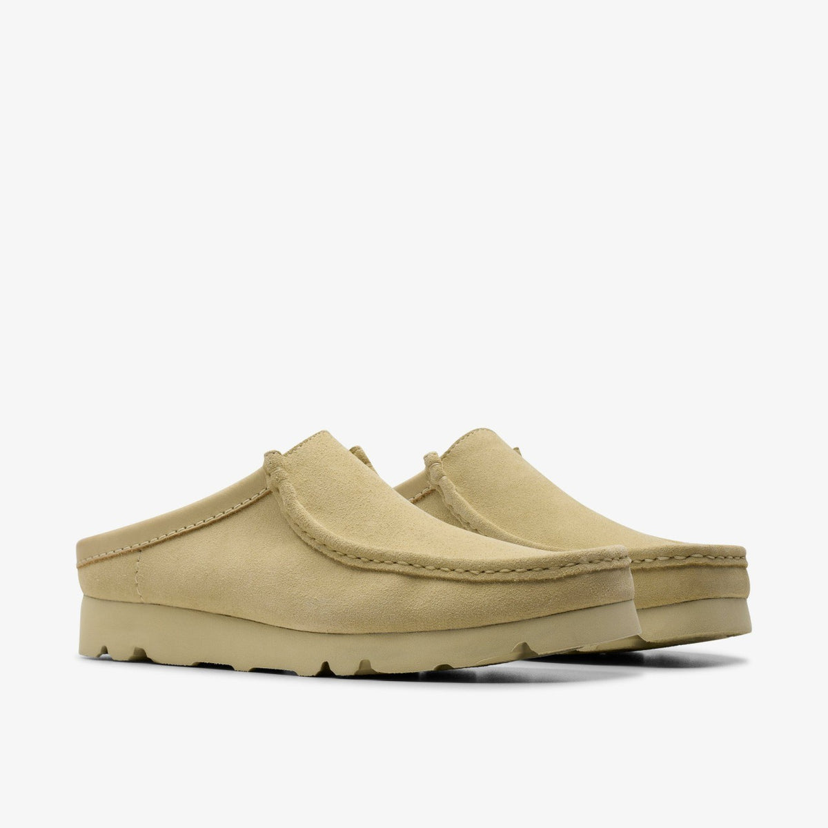 Clarks Wallabee Slip Maple Suede