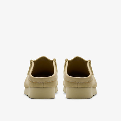 Clarks Wallabee Slip Maple Suede