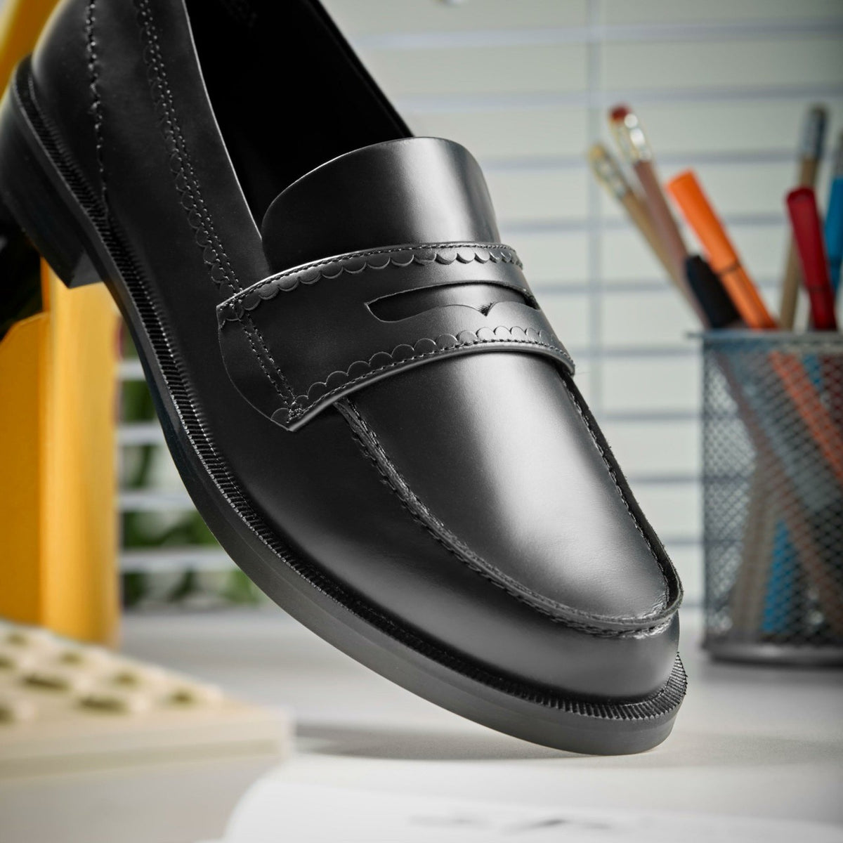 Clarks Straven Edge Black Leather