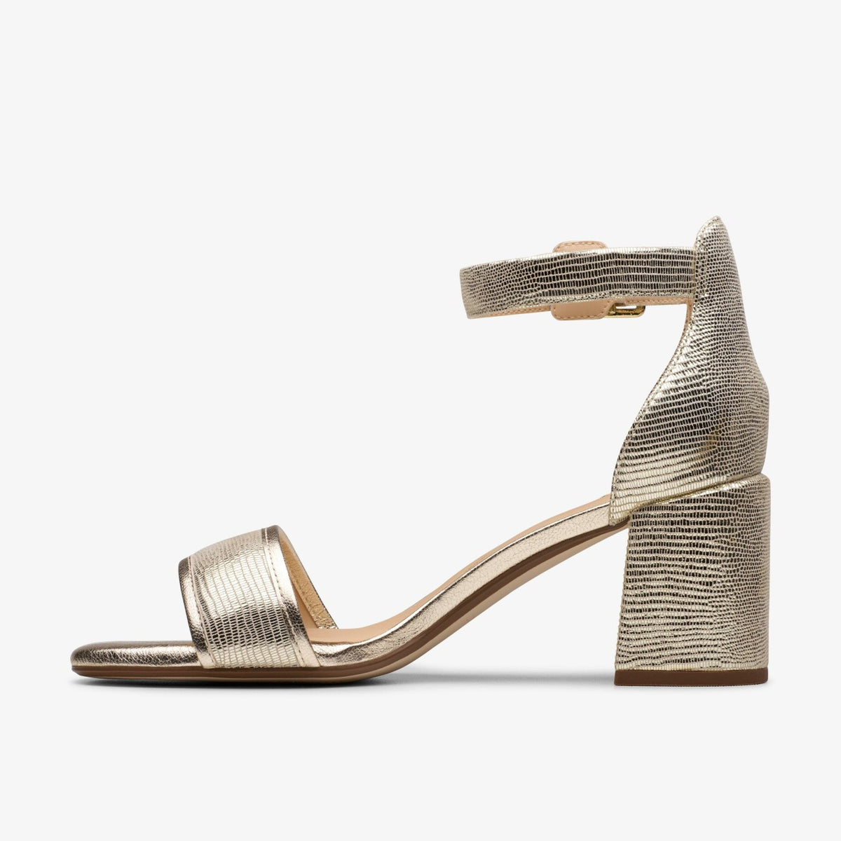 Clarks Ezoria Mae Champagne Interest