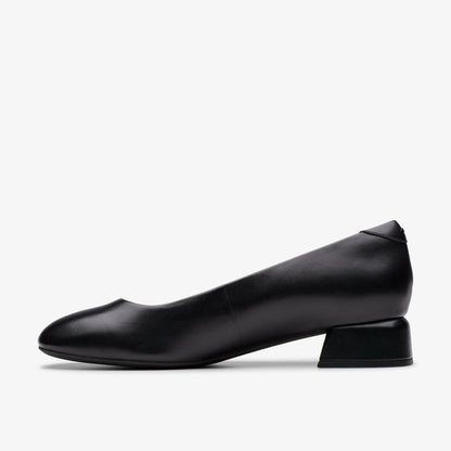 Clarks Daiss 30 Step Black Leather