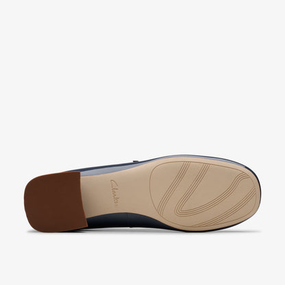 Clarks Daiss 30 Shine Navy Patent