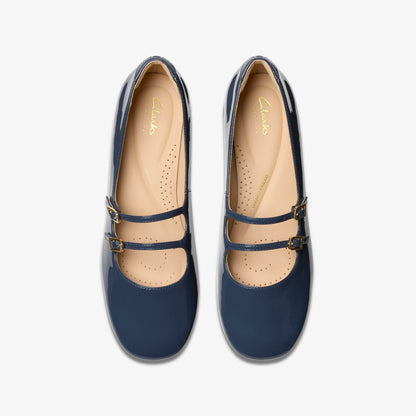 Clarks Daiss 30 Shine Navy Patent