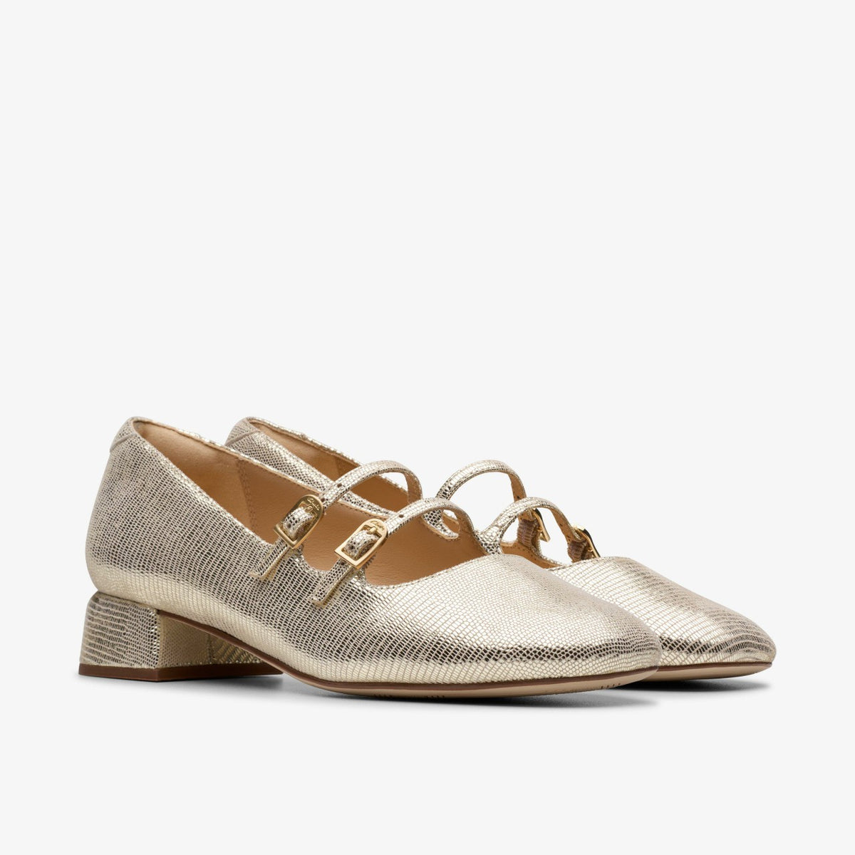 Clarks Daiss 30 Shine Champagne Interest