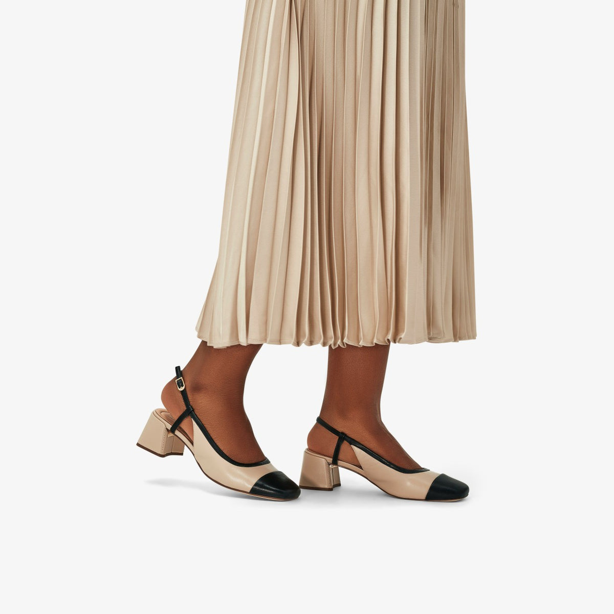Clarks Nyta 45 Sling Sand Combination Leather