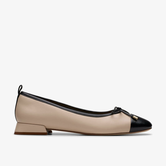 Clarks Ubree 15 Poppy Sand Combination