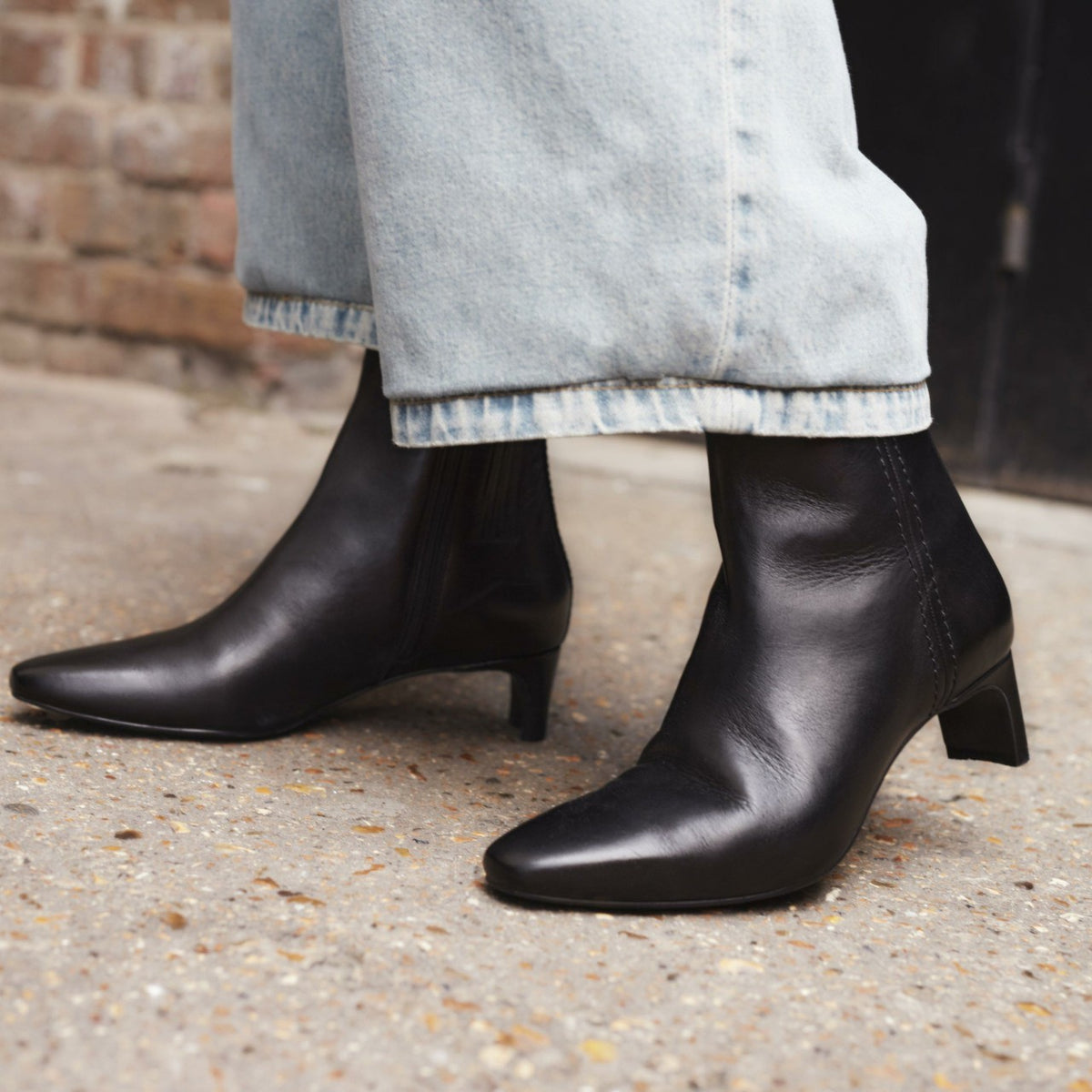 Clarks Edina Up Black Leather