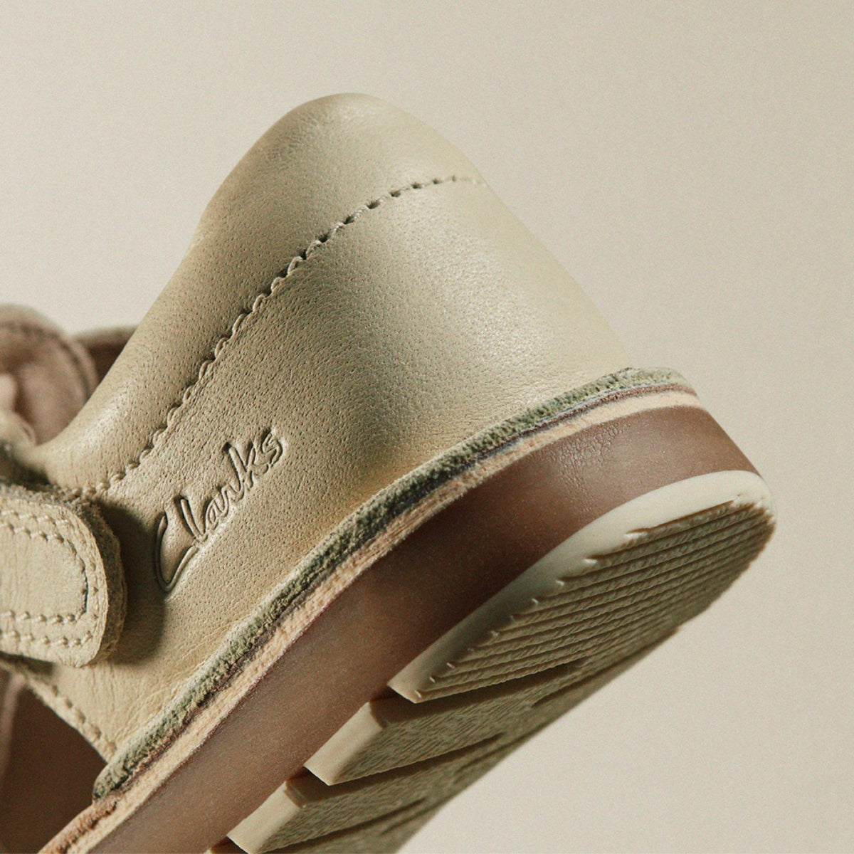 Clarks Playsun RF Toddler Off White Leather
