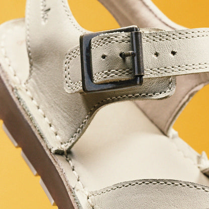 Clarks Playsun Kid Off White Leather