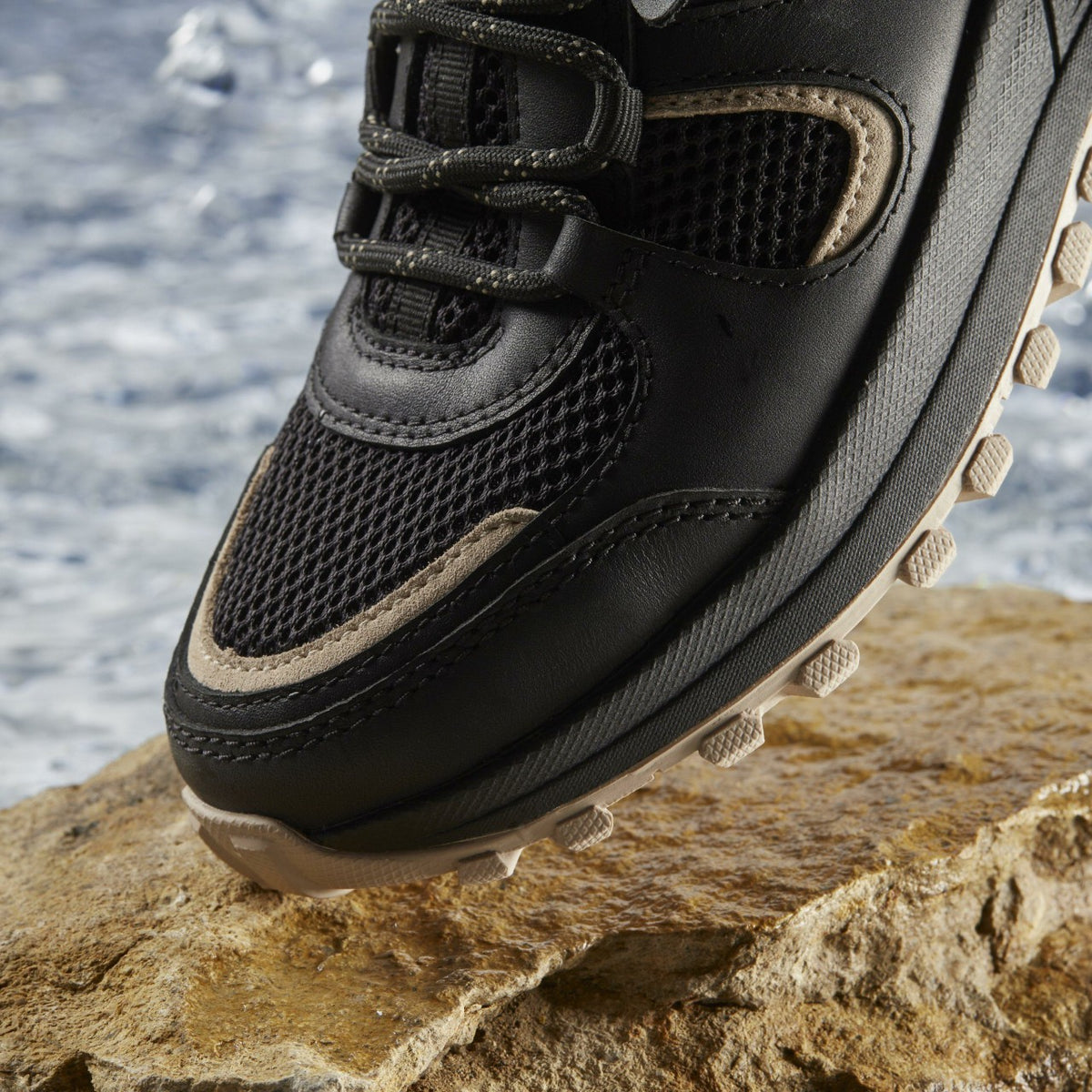 Clarks ATL Trek Vibe Waterproof Black Waterproof
