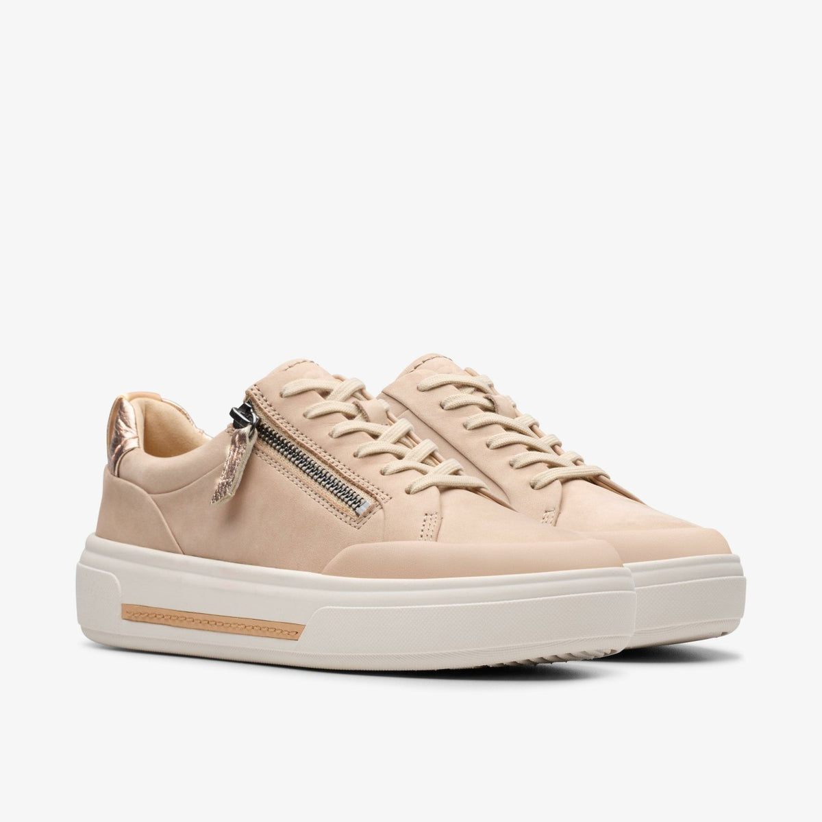Clarks Hollyhock Zip Sand Nubuck